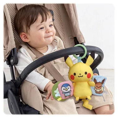 手あそびいっぱい！おでかけフレンズ　ピカチュウ　モンポケ